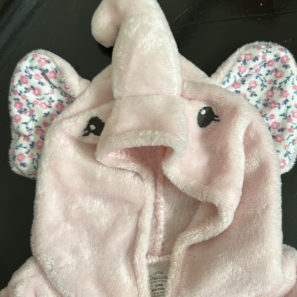 Plush Elephant Robe - Picture 2 of 4